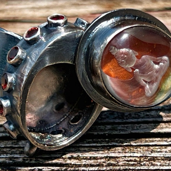 one of a kind treasure box (poison) ring. Sterling garnet jasper carved Buddha - Picture 12 of 14